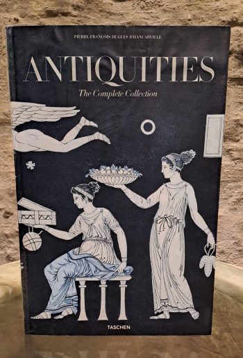 THE COMPLETE COLLECTION OF ANTIQUITES  - COLECCION XXL - USADO EN EXCELENTE ESTADO
